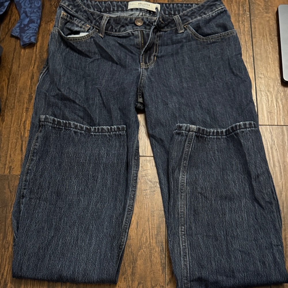 Hollister Dark Indigo Low-Rise Loose Jeans